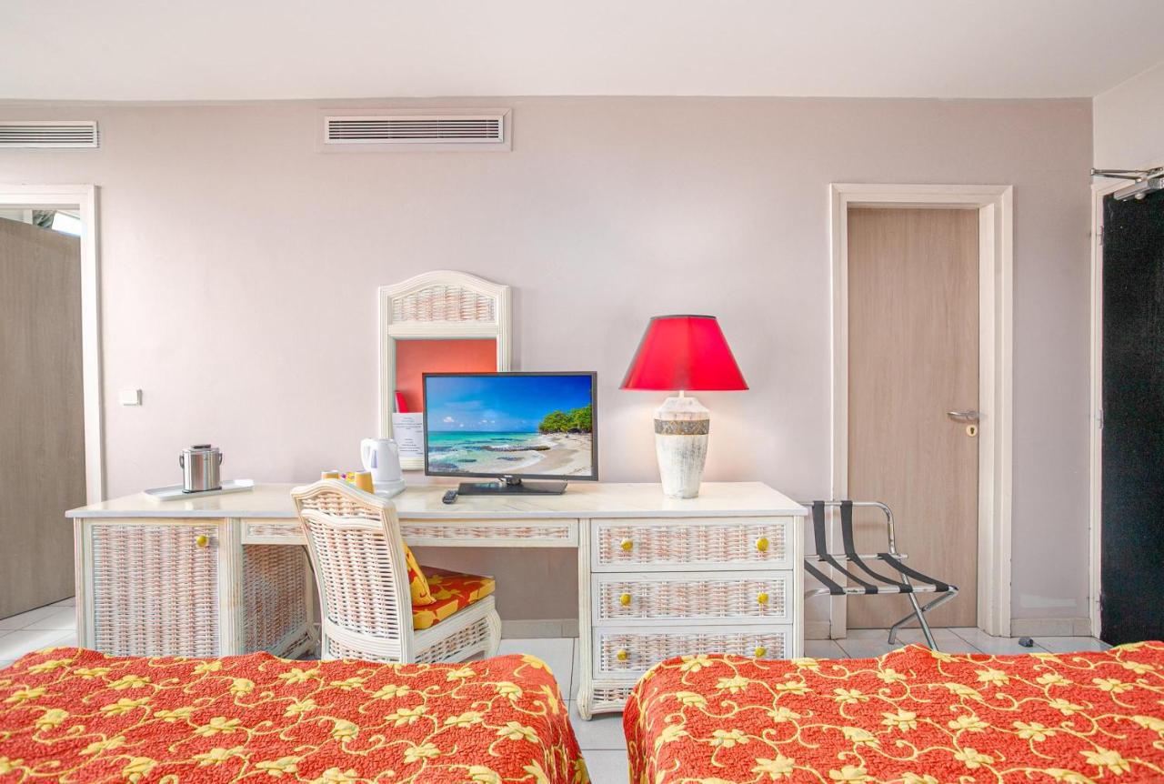 Karibea Squash Hotel Фор-де-Франс Екстер'єр фото